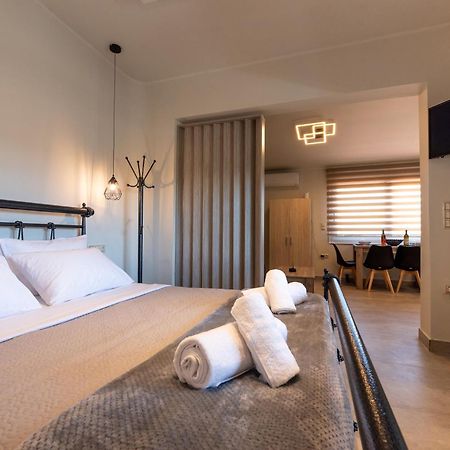 Demi'S Apartments Near Athen'S Airport อาร์เตมีดา ภายนอก รูปภาพ