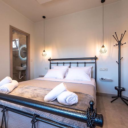 Demi'S Apartments Near Athen'S Airport อาร์เตมีดา ภายนอก รูปภาพ
