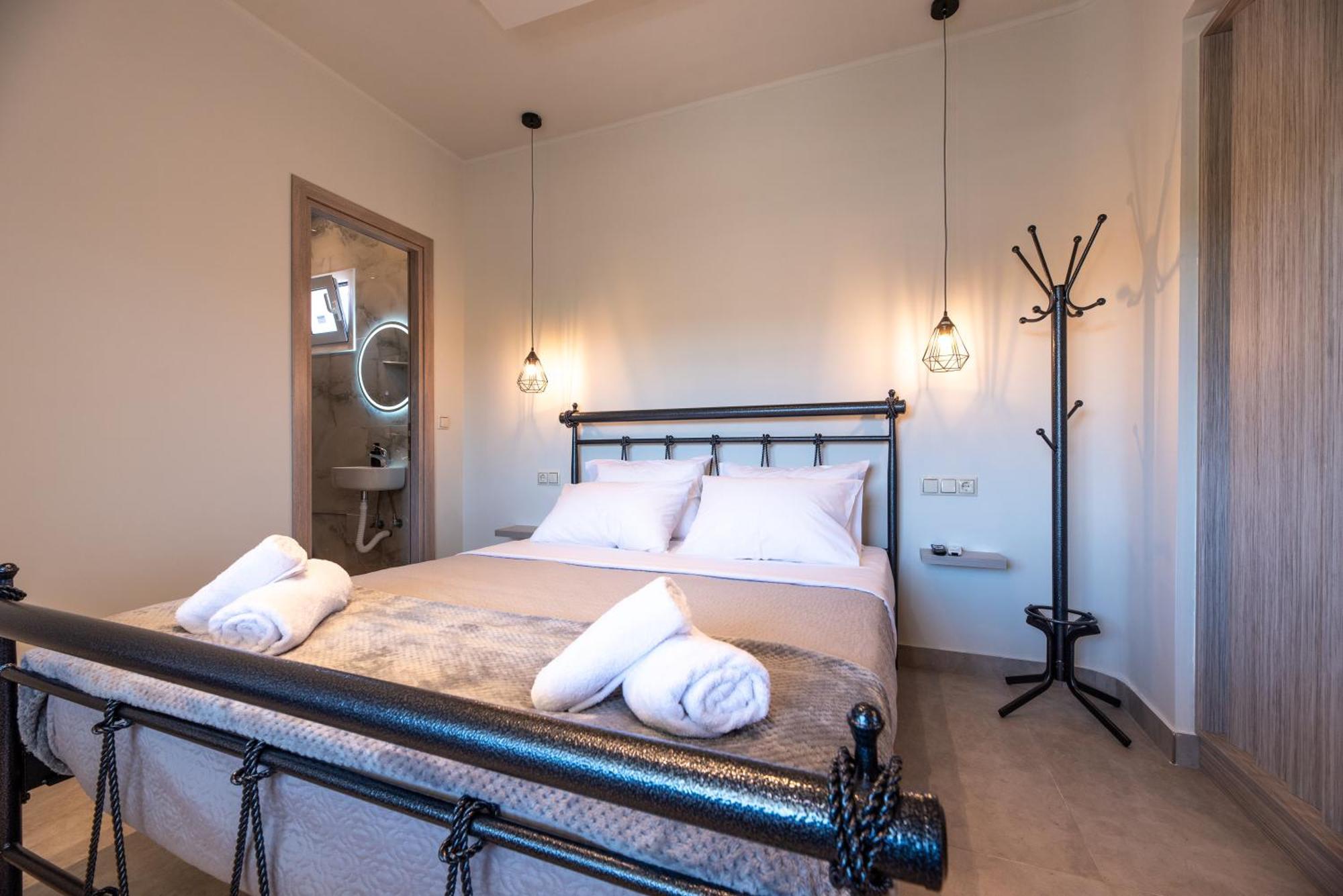 Demi'S Apartments Near Athen'S Airport อาร์เตมีดา ภายนอก รูปภาพ